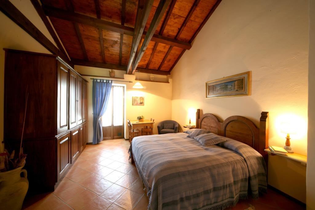 Agriturismo Monte Valentino Пиетралунга Стая снимка